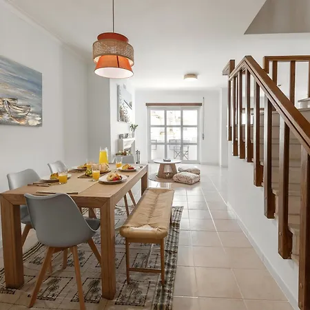 Baleal Beachfront Duplex